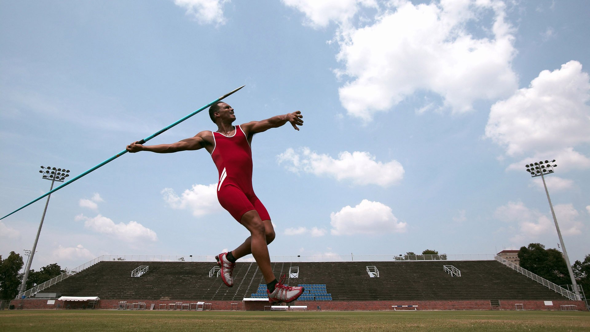 九游游戏-“2025世界运动会：高新体育中心羽毛球赛事亮点纷呈”